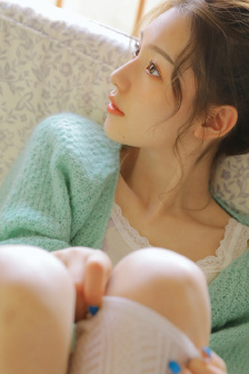张暖雅 17张
